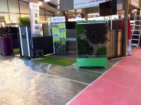 Salon artibat mur végétal